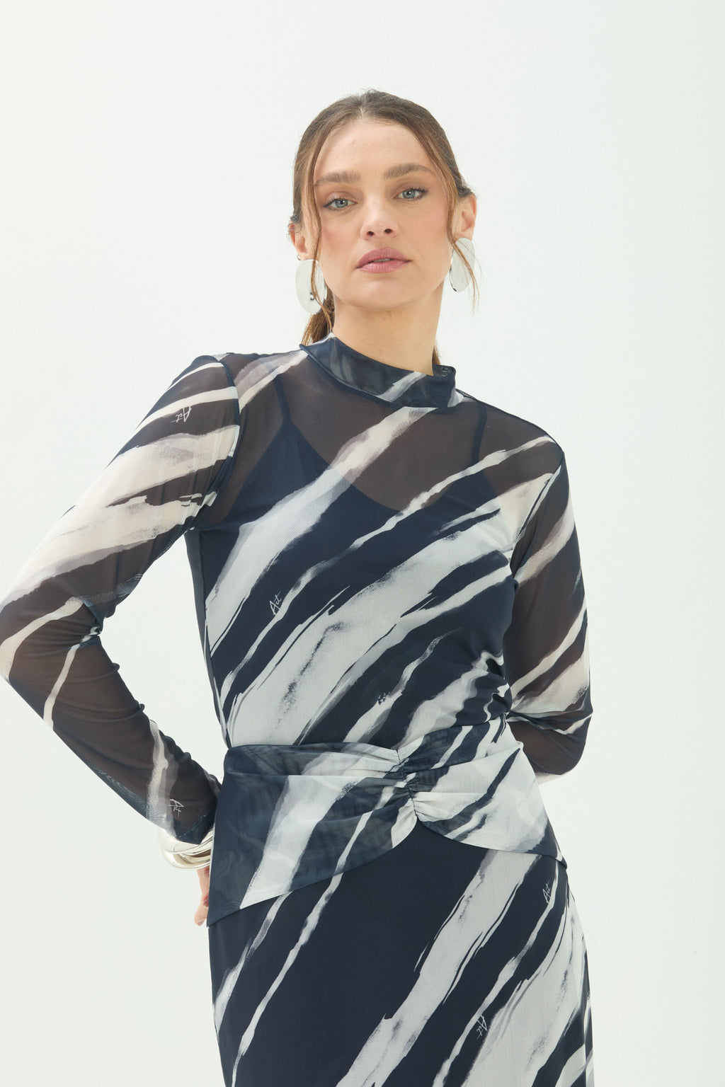 Blusa Tule Estampa Abstrata ACT Feminina Royal Stripes