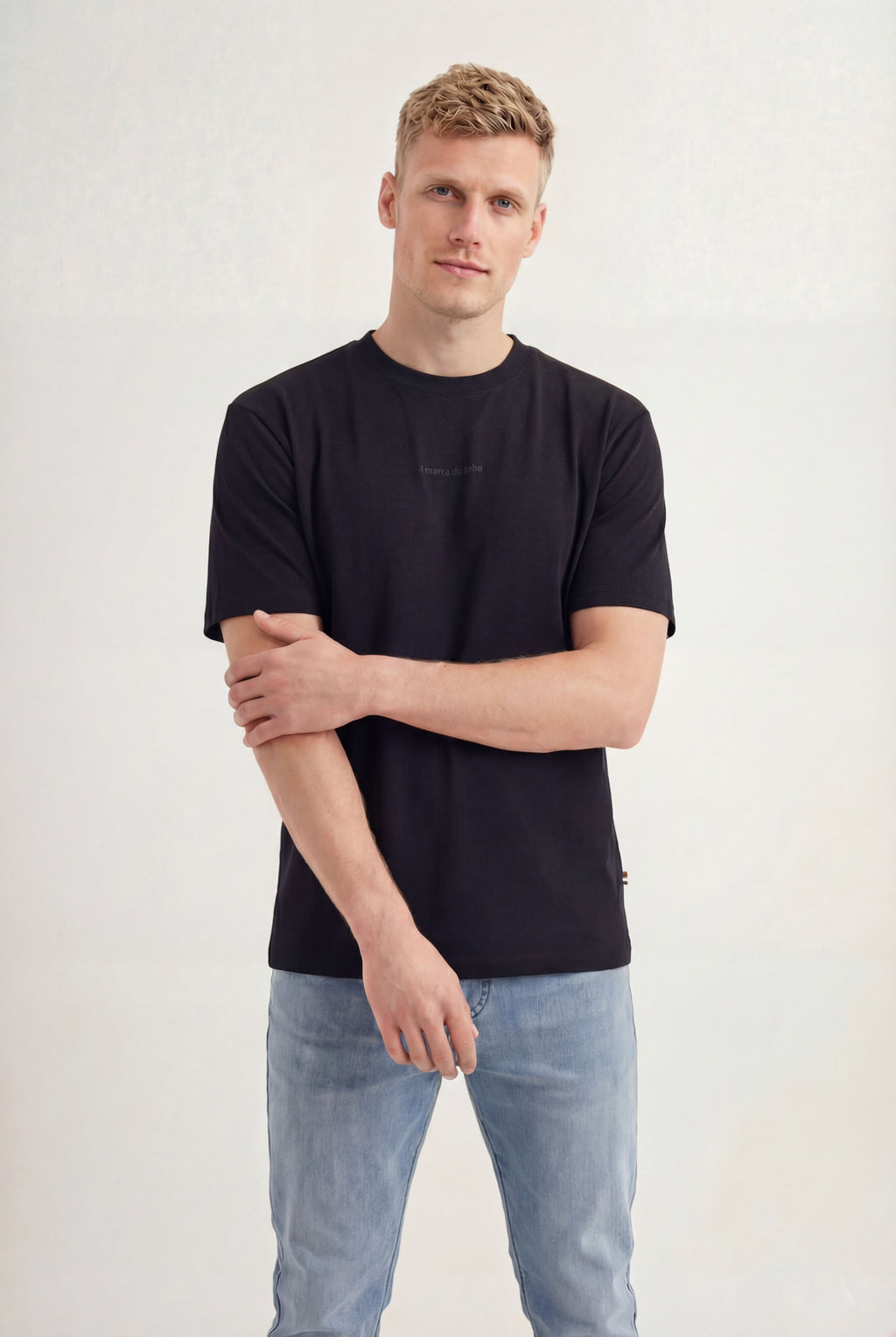 Camiseta Casual Logo Masculina Acostamento Preto