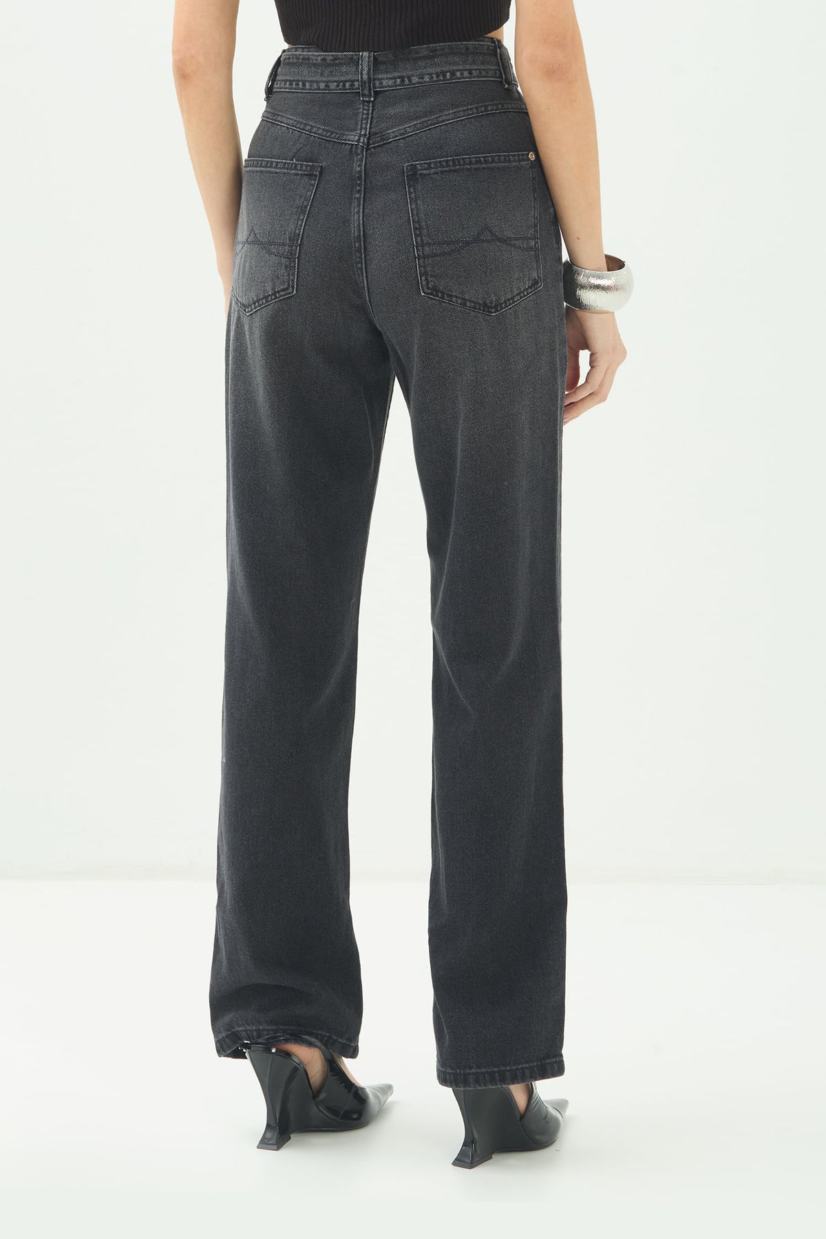 Calça Jeans Straight Com Cinto ACT Feminina Jeans Escuro