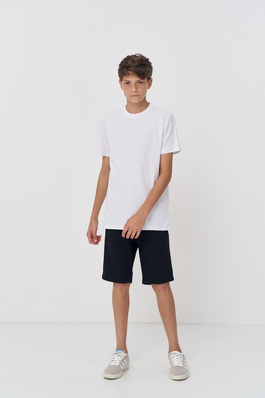 Camiseta Essencial Menino Acostamento Next Branco
