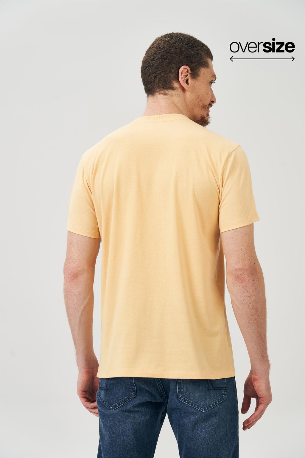 Camiseta Assinatura Local Masculina Oversize Acostamento Amarelo Creme