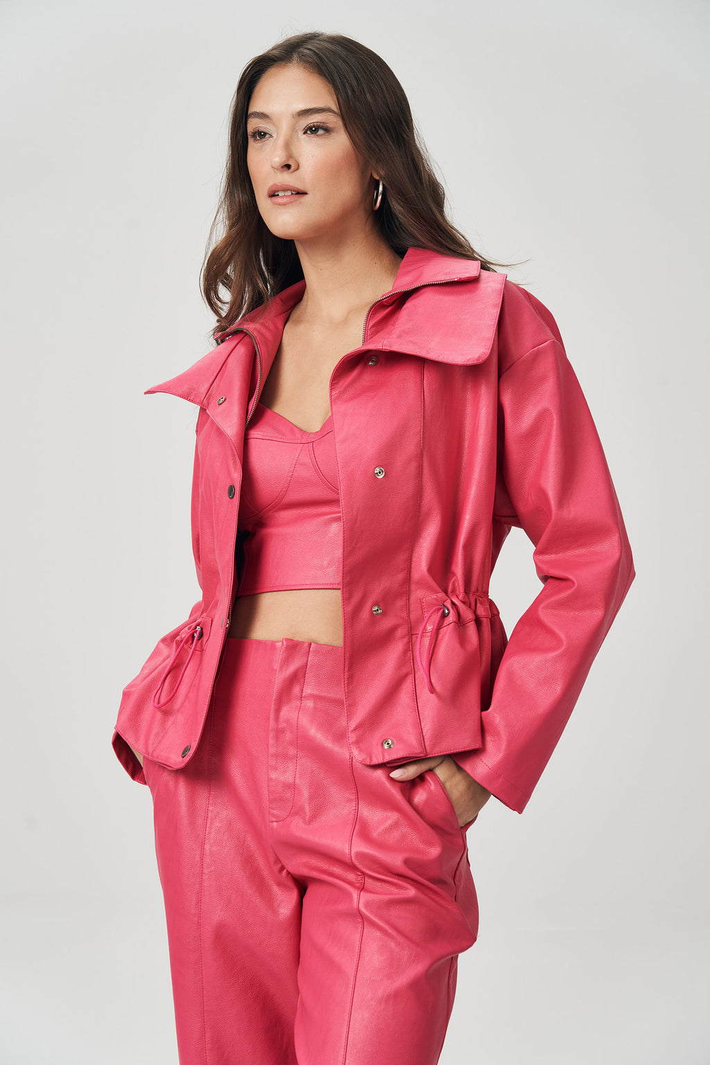 Jaqueta Acinturada PU Feminina Acostamento Pop Pink