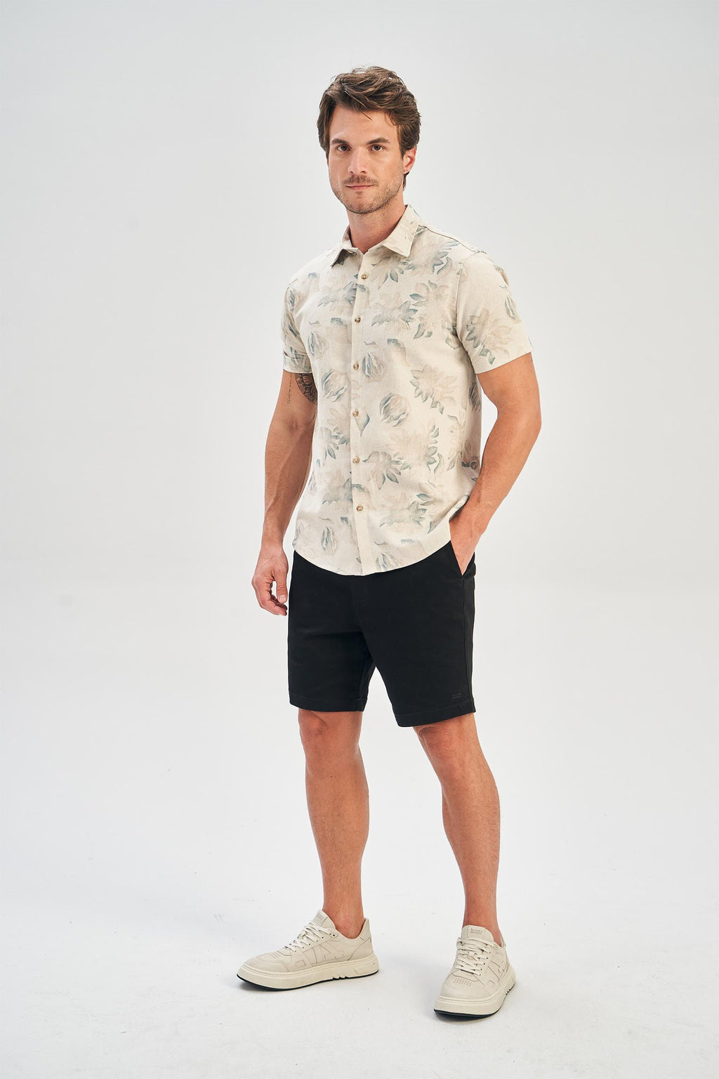 Bermuda Black Forever Masculina Acostamento Preto