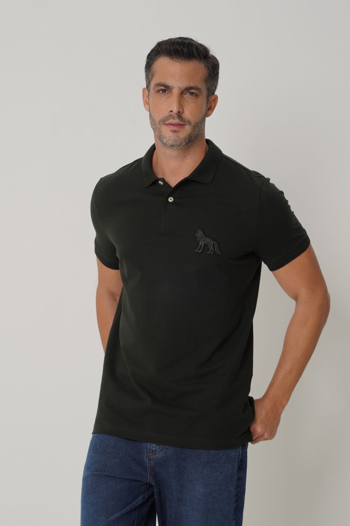 Polo Com Elastano Bordada Masculina Acostamento Verde Folhagem