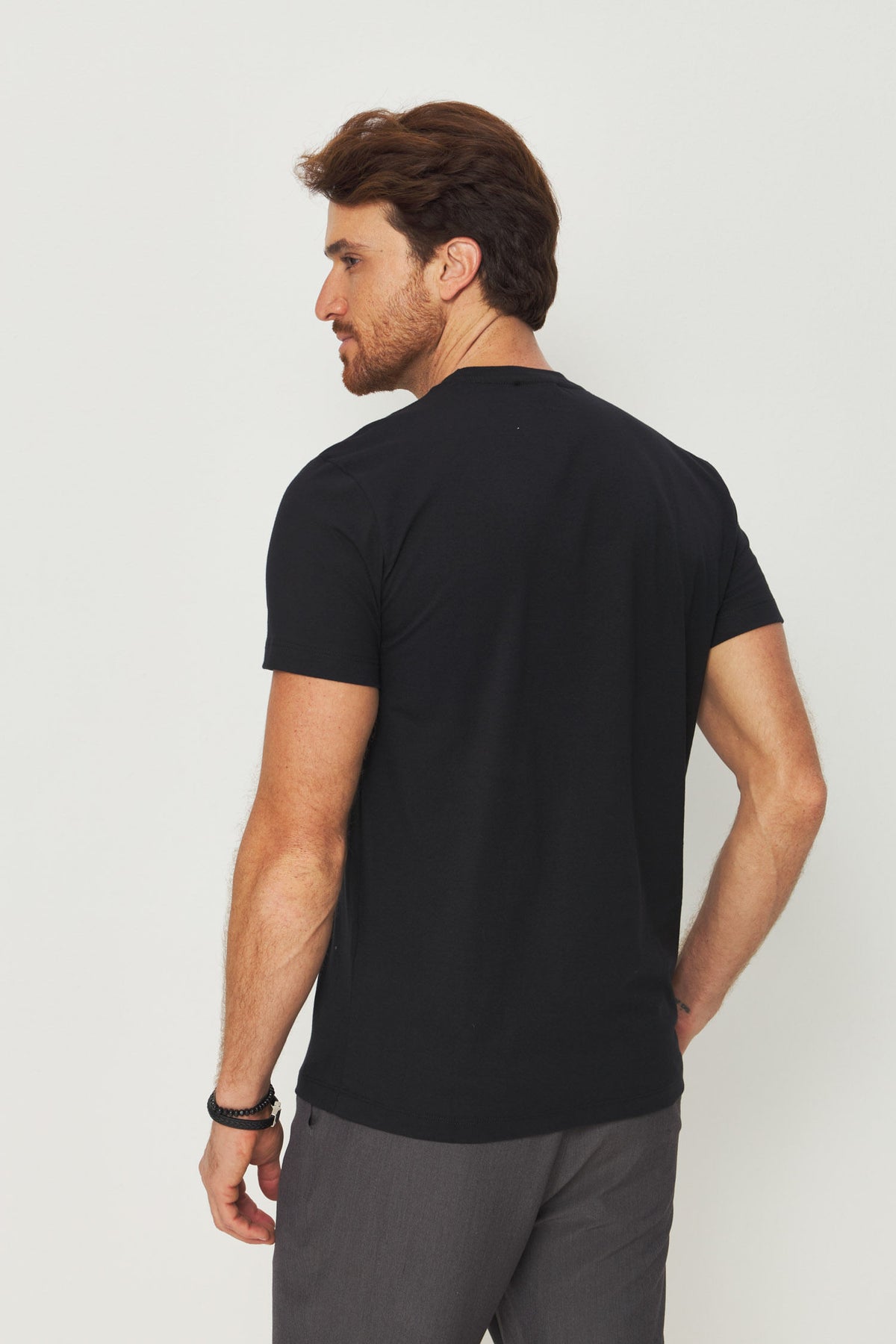 Camiseta Estampa Lobo Frontal Masculino Acostamento Preto C/ Estp Verde Cidreira