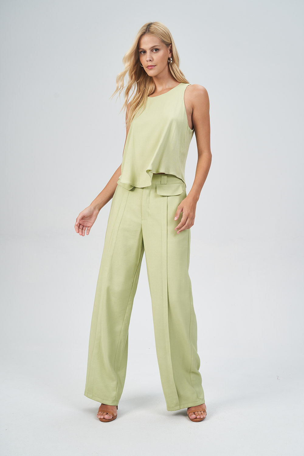 Calça Pantalona Com Bolso Feminina Acostamento Matcha