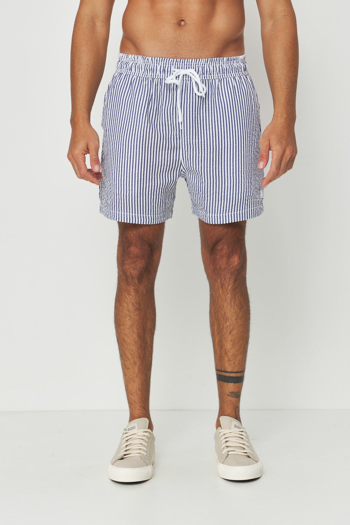 Short Listrado Casual Masculino Acostamento Listrado Branco C/ Marinho