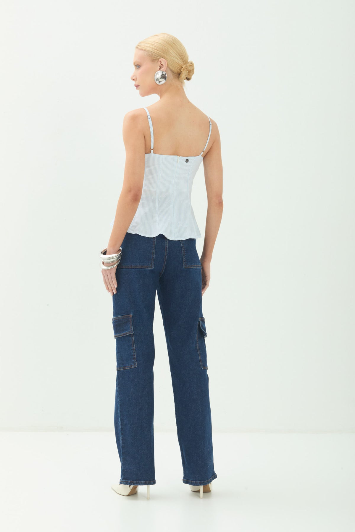 Calça Jeans Bolso Cargo ACT Feminina Jeans Escuro