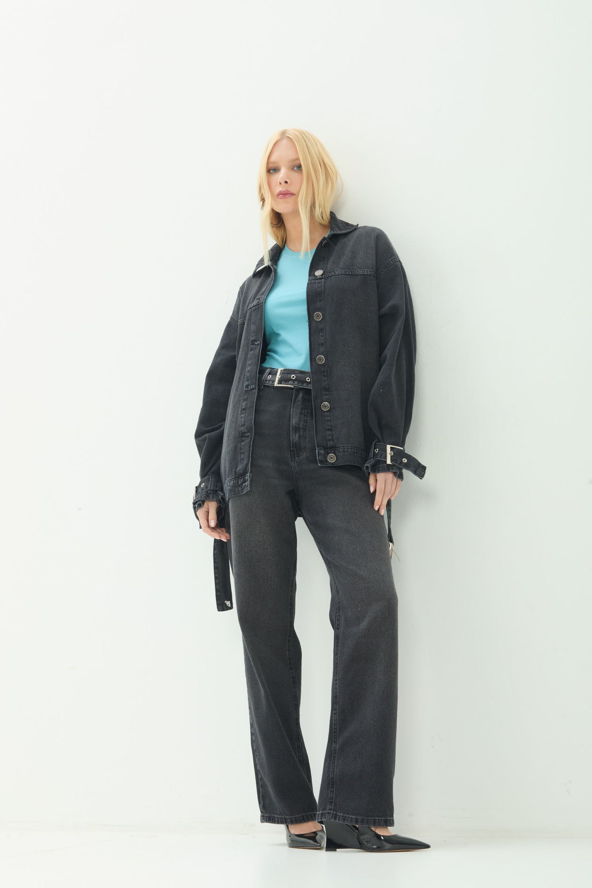 Jaqueta Jeans Urban ACT Feminina Jeans Escuro