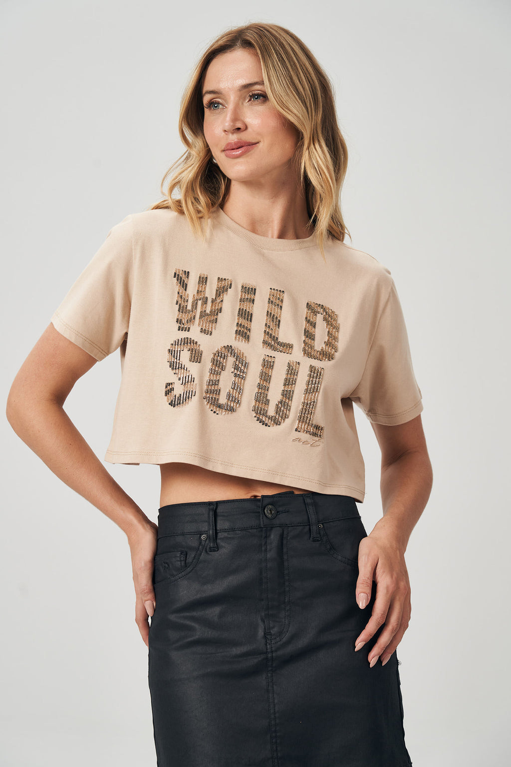 T-Shirt Wild Soul Shiny Feminina Acostamento Sand