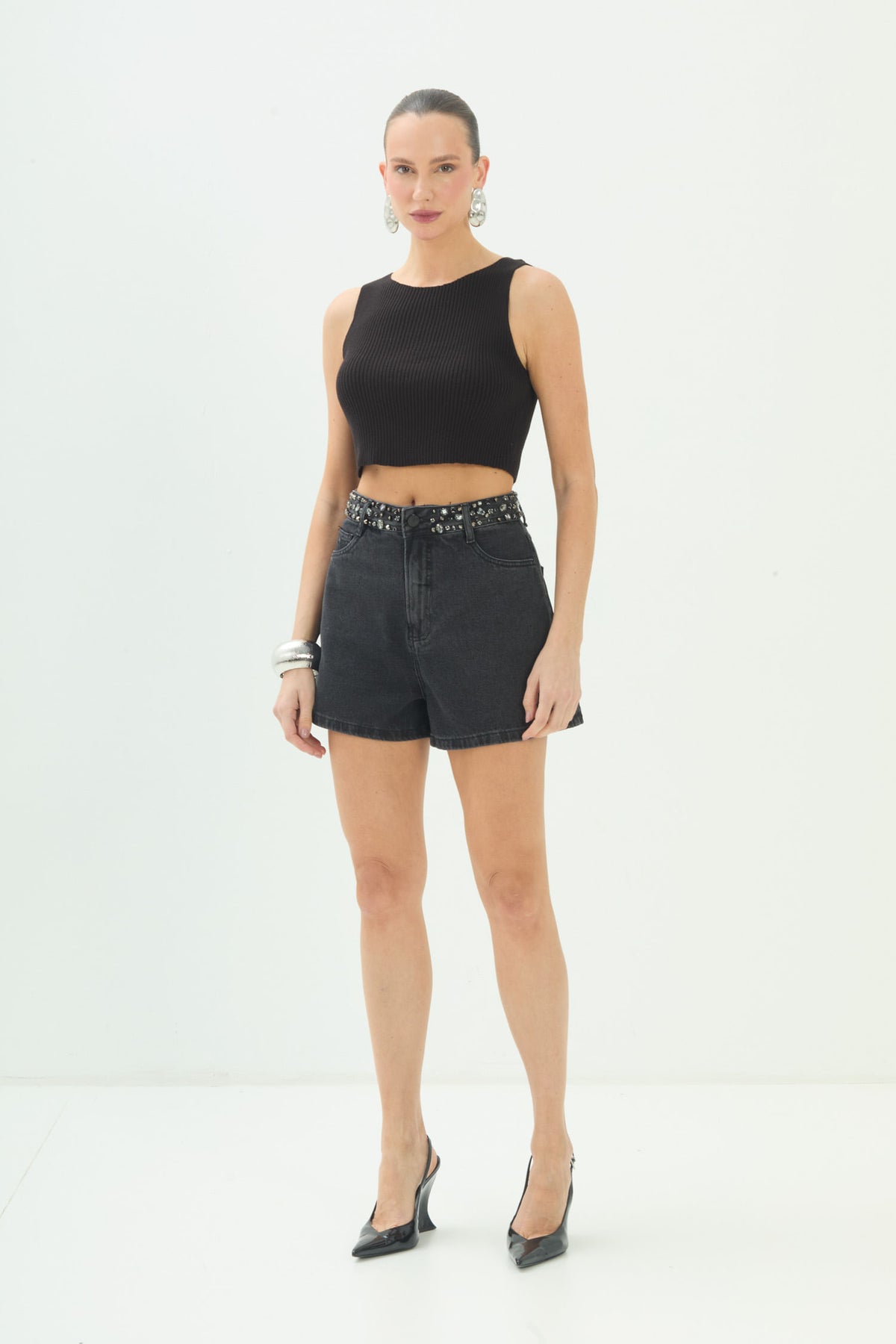 Short Jeans Mom Detalhado ACT Feminino Jeans Escuro
