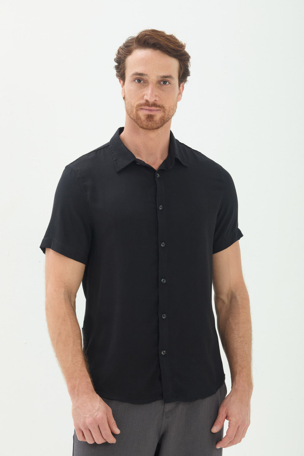 Camisa Manga Curta Leve Masculino Acostamento Preto