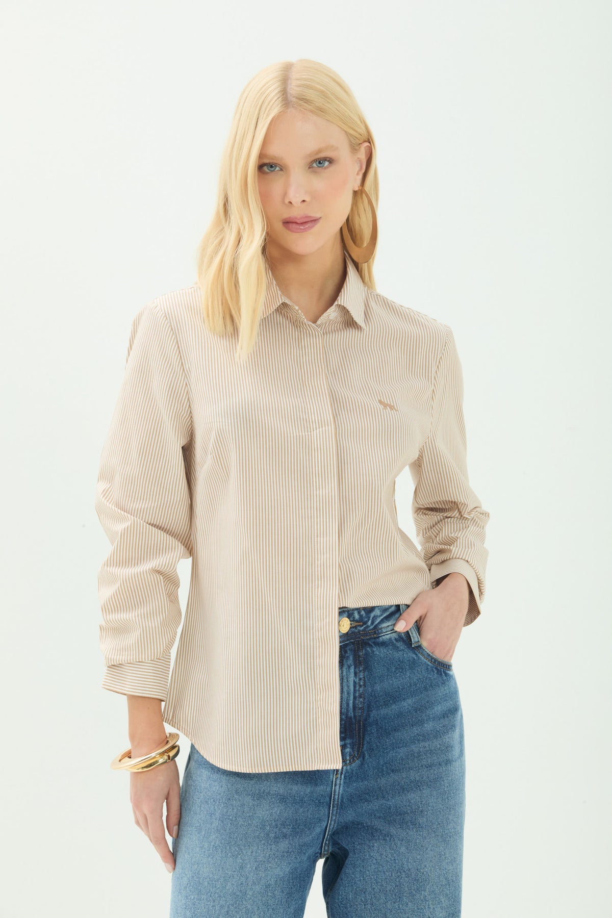 Camisa Social Listrada Elegante ACT Feminina Off White C/ Sand