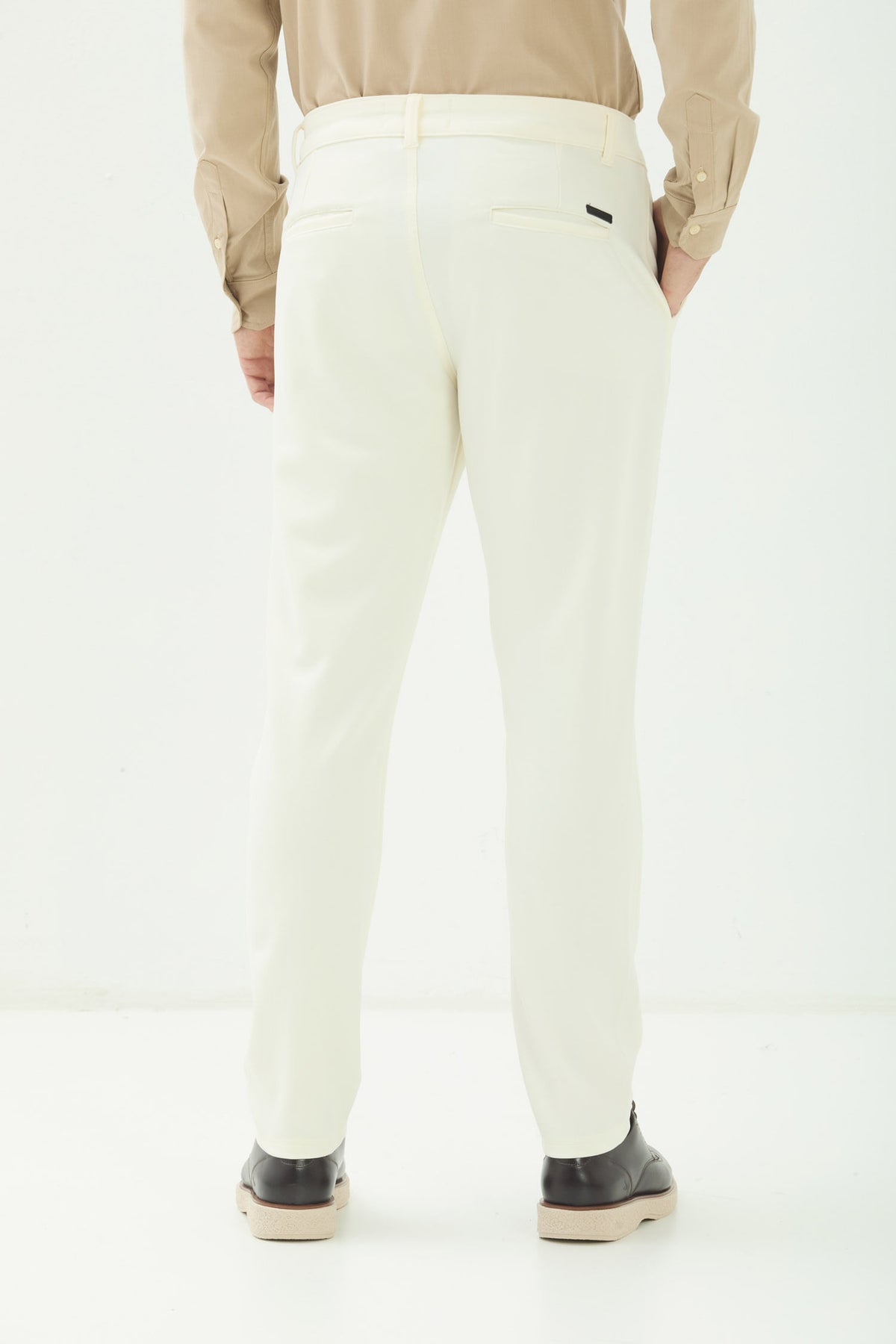 Calça Tech Alfaiataria Slim Masculina Acostamento Off White