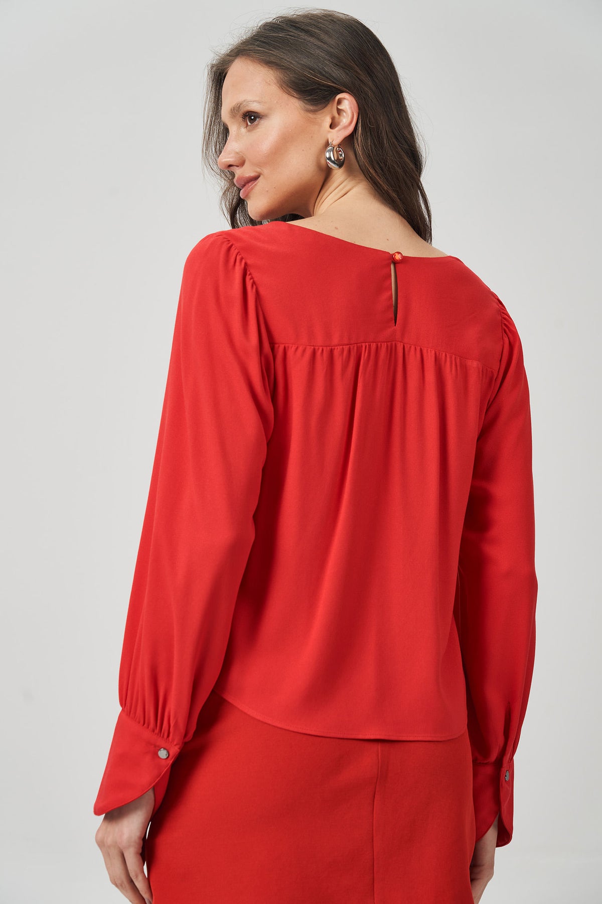 Blusa Punho Efeito Tulipa Feminina Acostamento Red Velvet