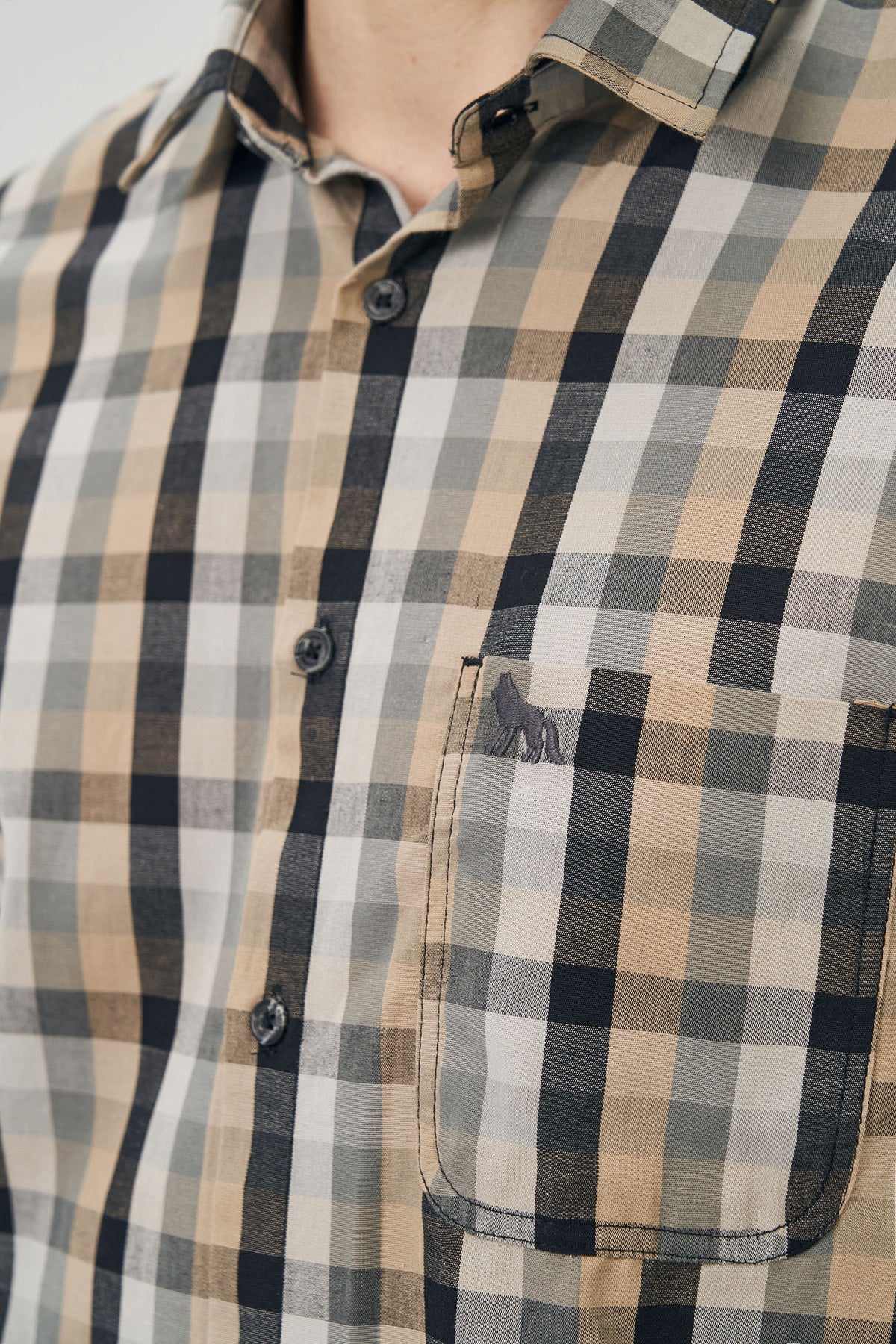Camisa Manga Longa Xadrez com Bolso Masculina Acostamento Xadrez Grafite C/ Goanna