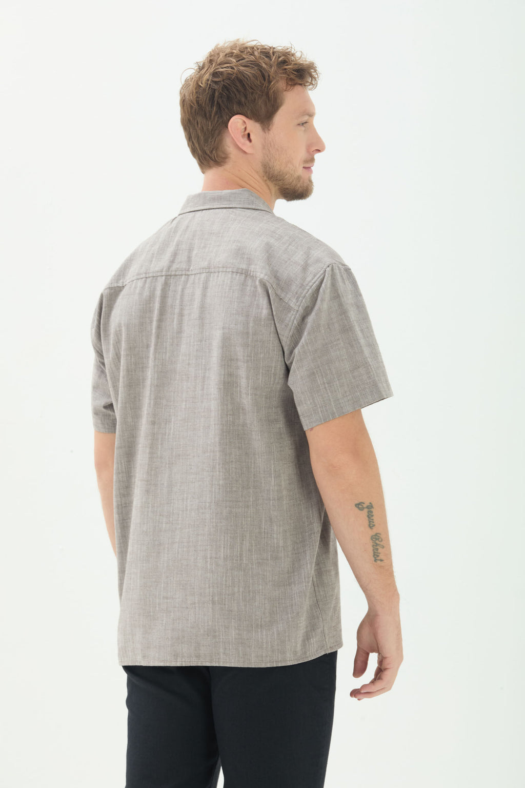 Camisa Linho Manga Curta Masculina Acostamento Marrom
