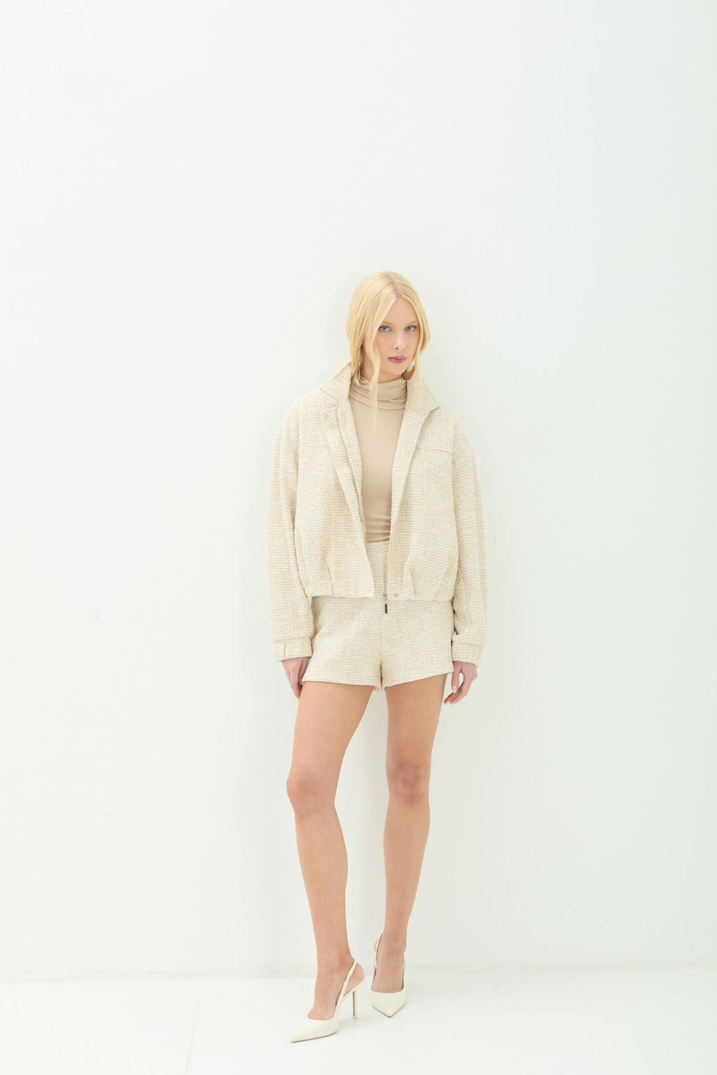 Jaqueta Texturizada ACT Feminina Sand C/ Off White