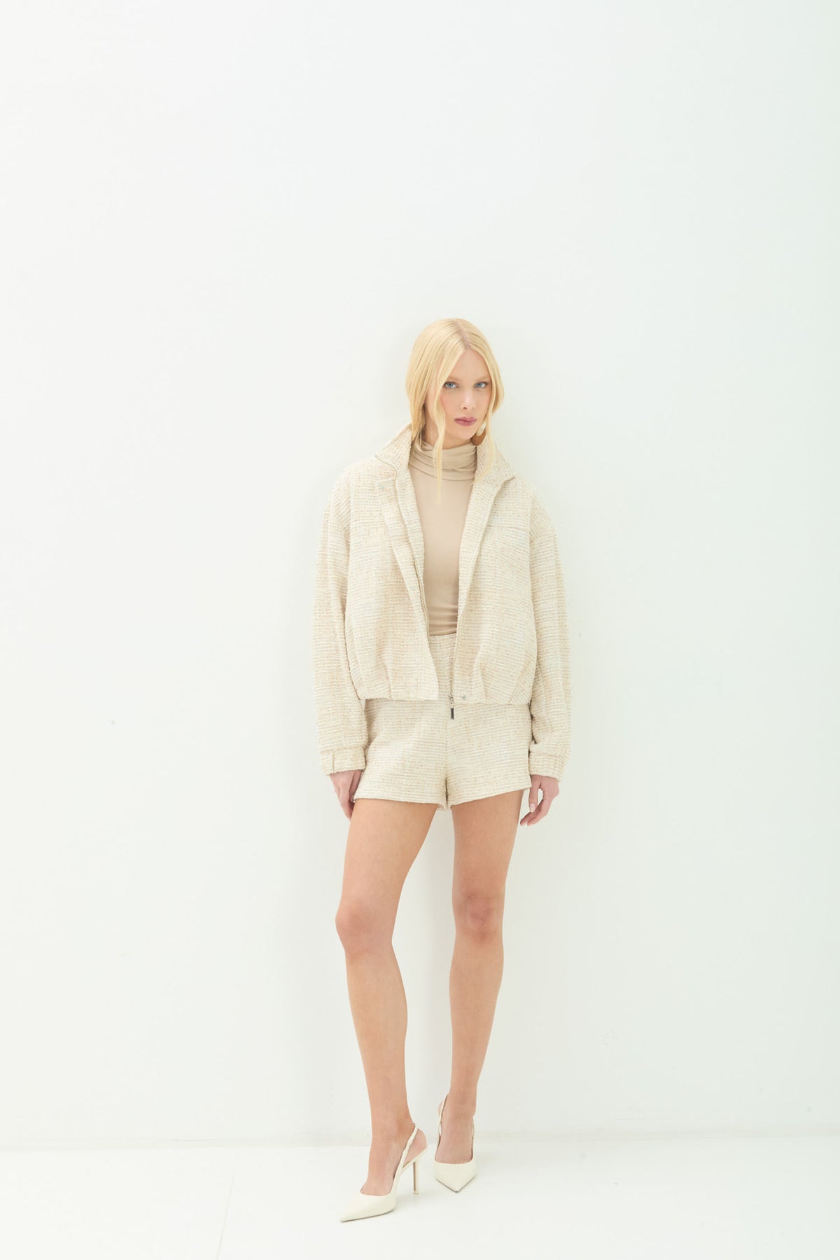 Jaqueta Texturizada ACT Feminina Sand C/ Off White