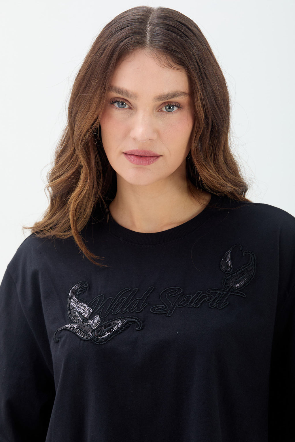 T-Shirt Bordada Wild Spirit ACT Feminina Preto