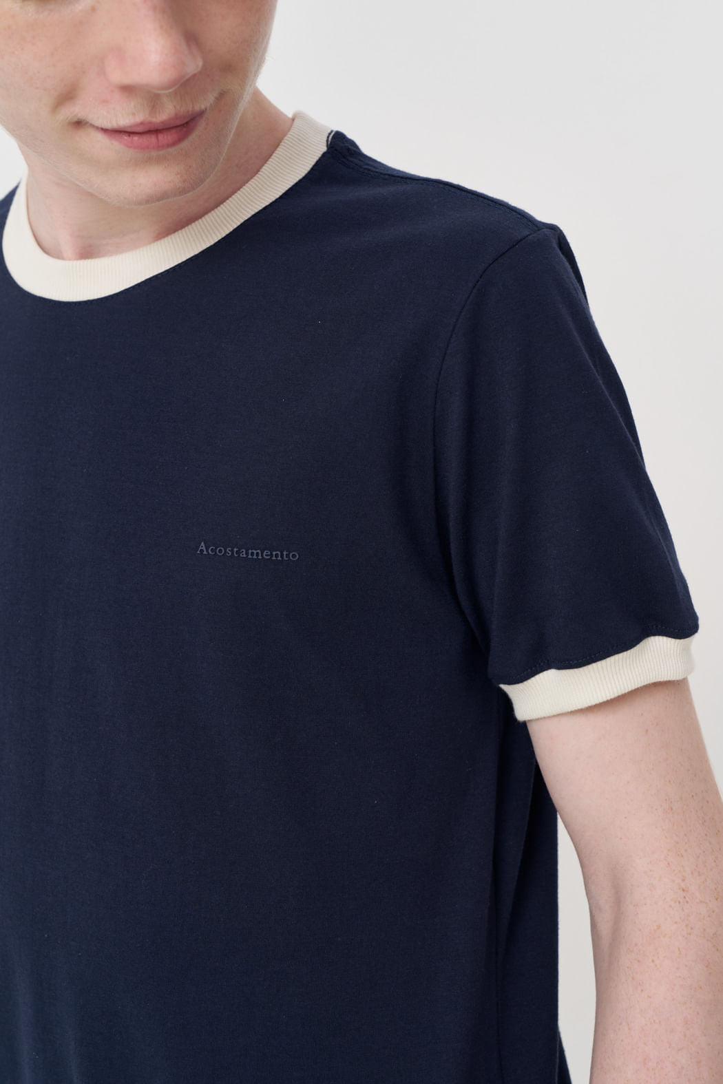 Camiseta Contrastante Menino Acostamento Next Marinho C/ Off White