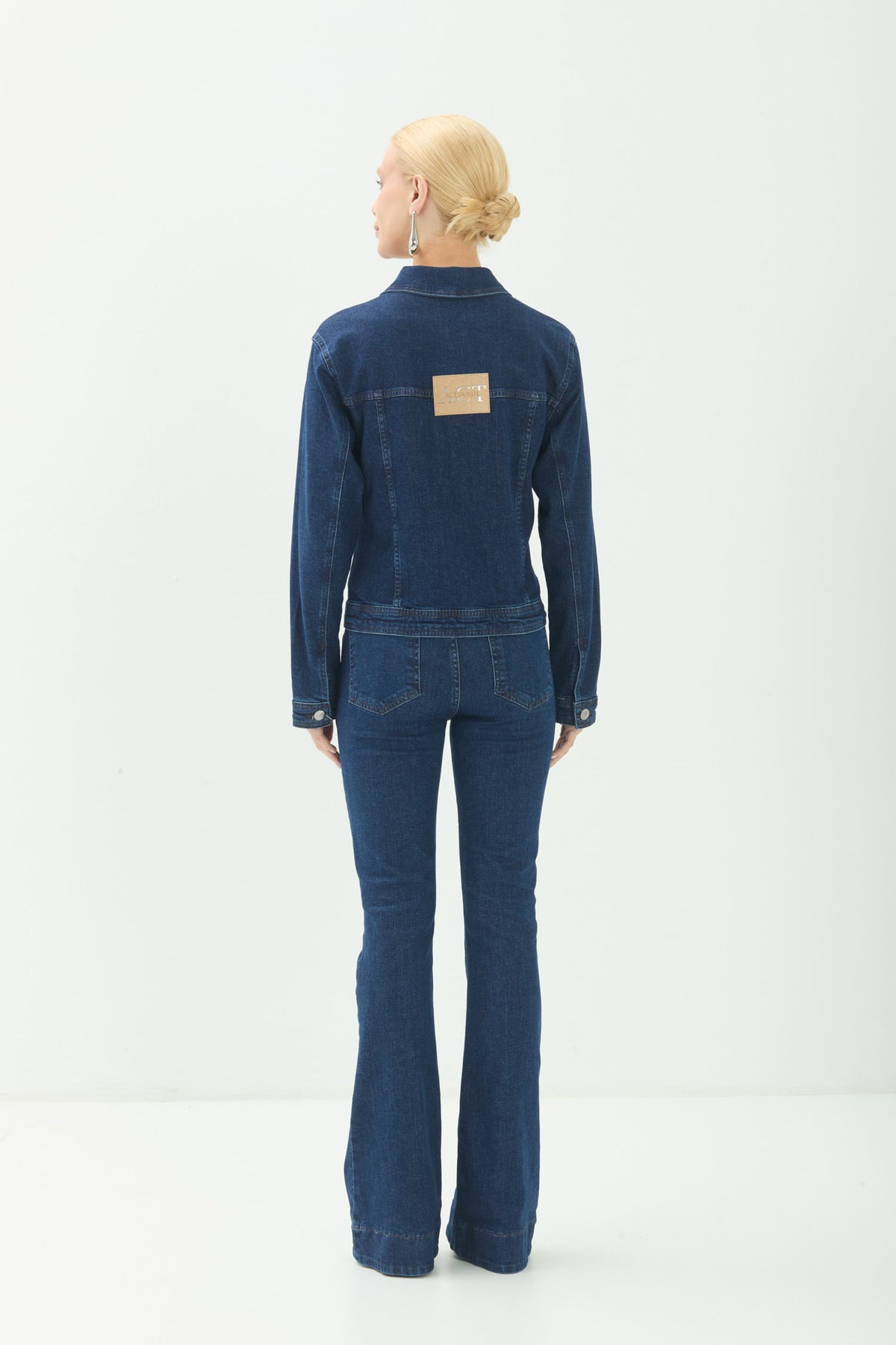Jaqueta Jeans Com Bolsos ACT Feminina Jeans Escuro