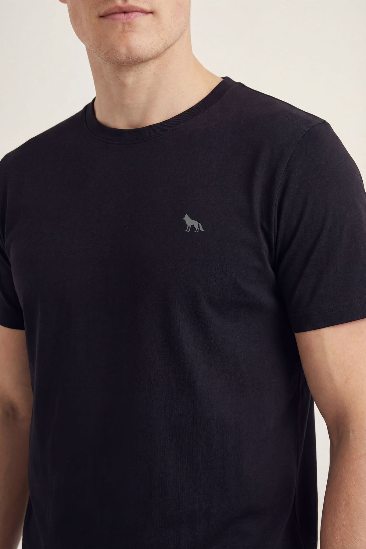 Camiseta Essencial Logo Masculina Acostamento Preto