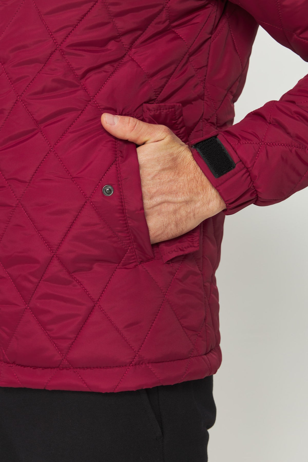 Jaqueta Básica Matelassê Masculina Acostamento Bordo
