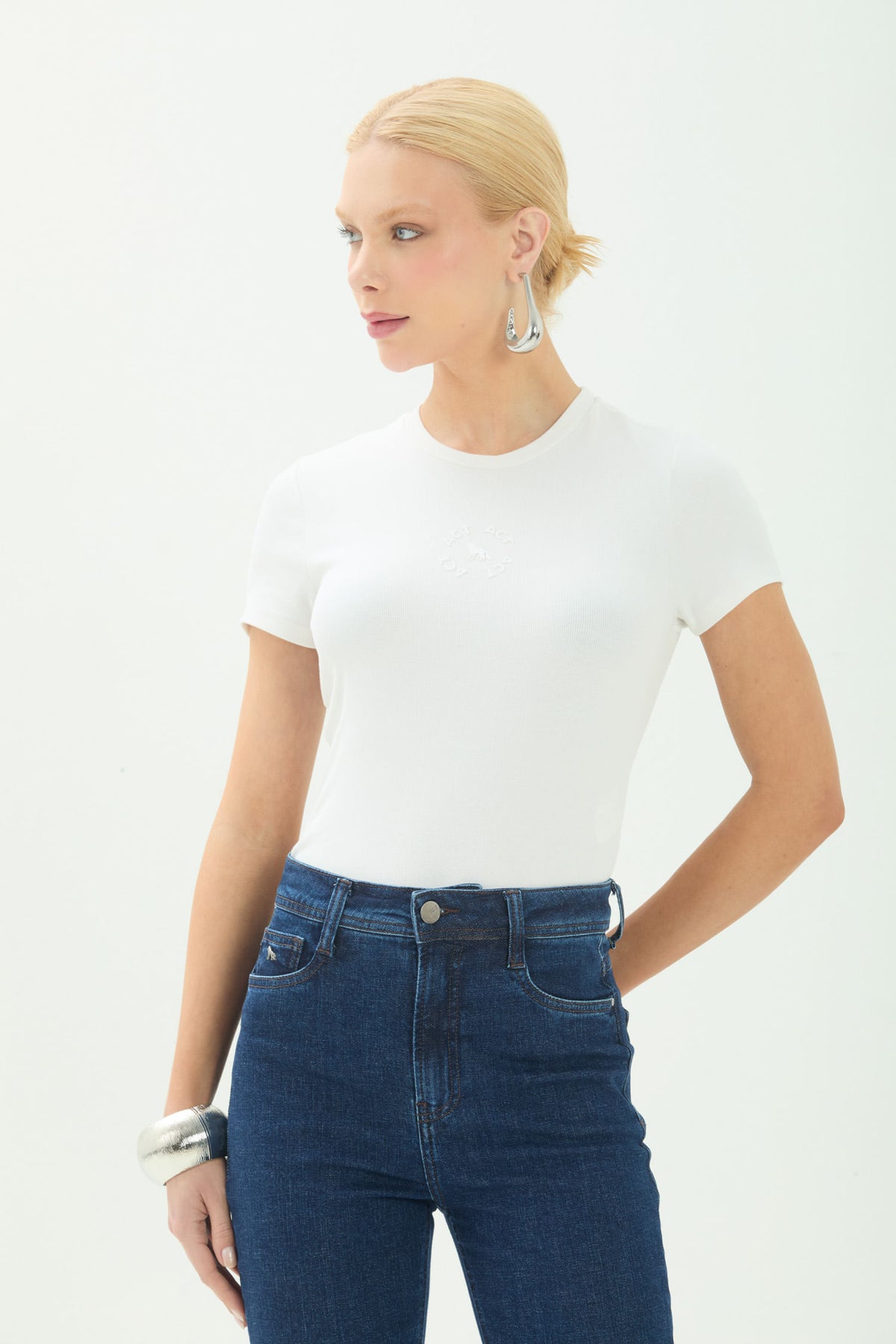 Calça Jeans Flare Barra Larga ACT Feminino Jeans Escuro