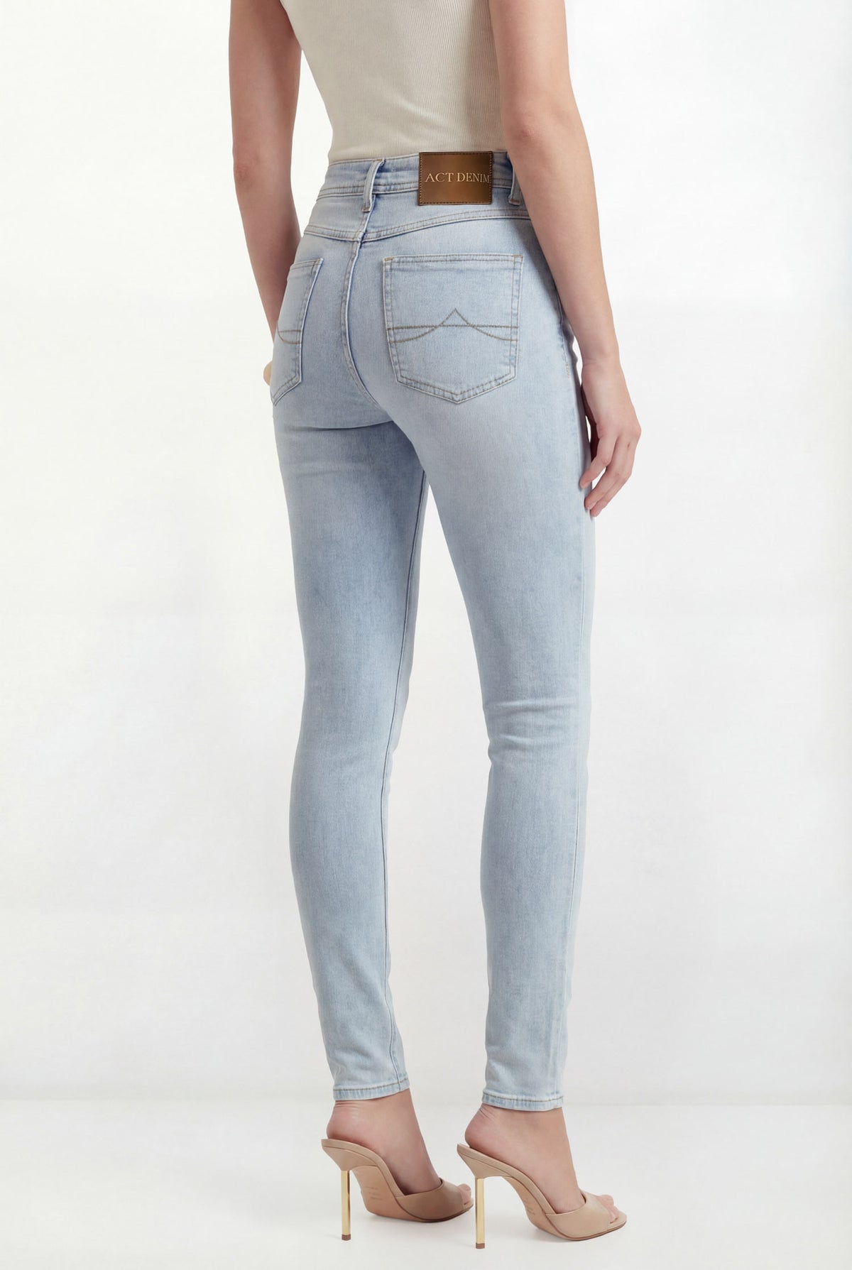Calça Jeans Skinny Cintura Alta ACT Feminina Jeans Claro