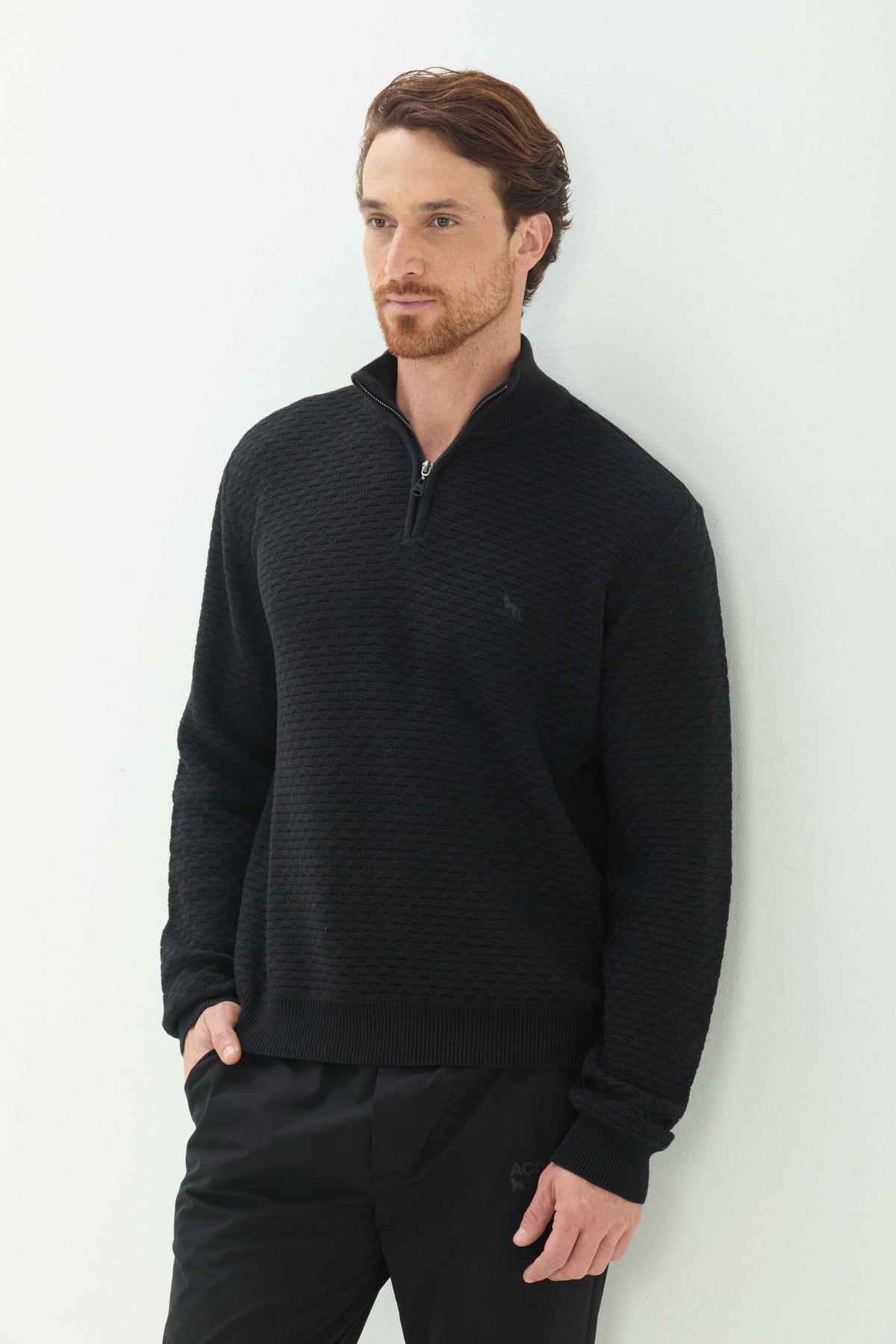 Suéter Scrivania Tricot Gola Alta Masculina Acostamento Preto