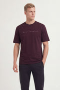 Camiseta Minimalista Masculina Acostamento Vinho Syrah