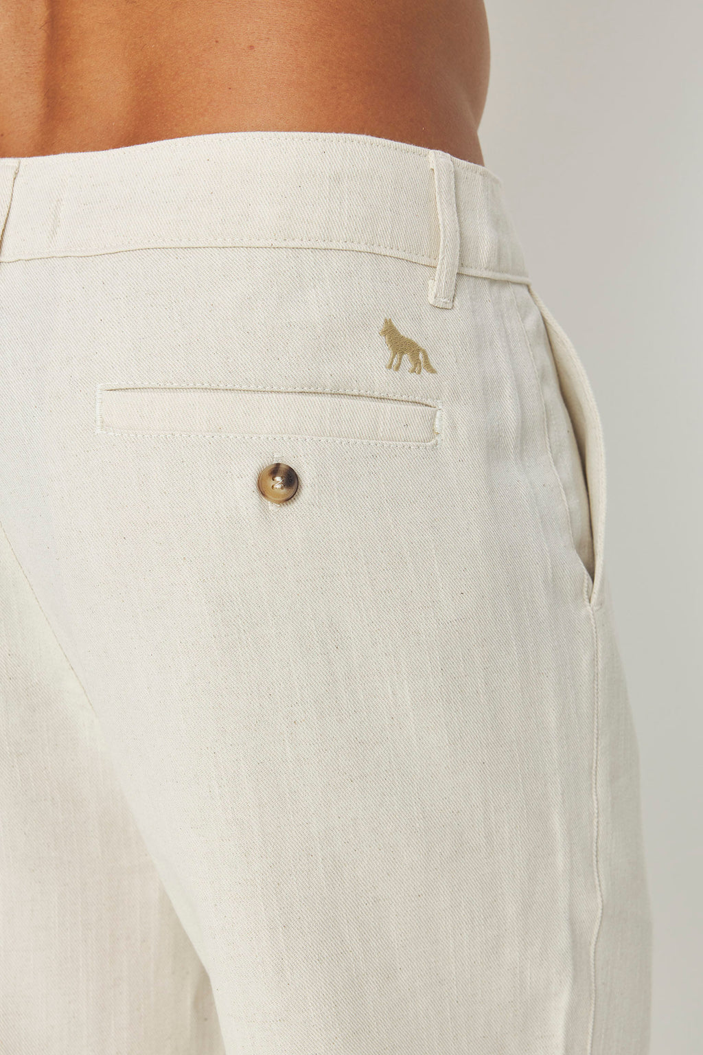 Bermuda Linho com Bolso Faca Masculino Acostamento Natural