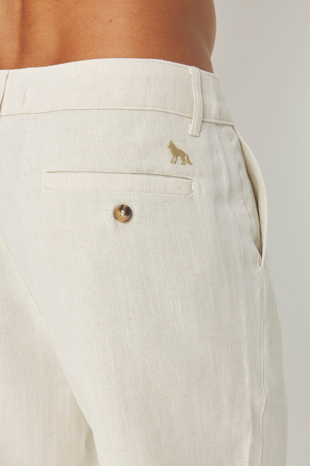 Bermuda Linho com Bolso Faca Masculino Acostamento Natural