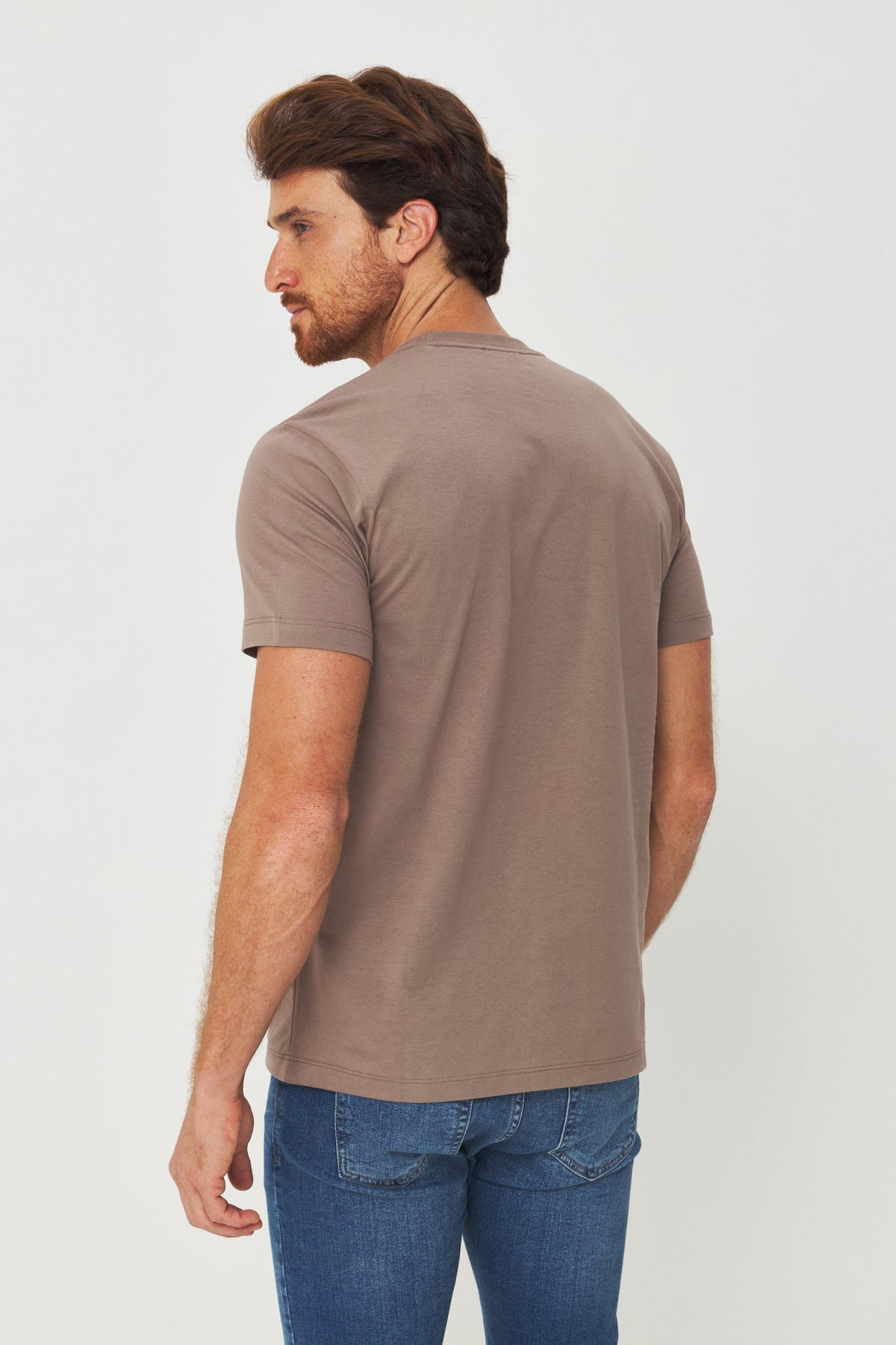 Camiseta Minimalista Silk Gola Masculina Acostamento Capuccino