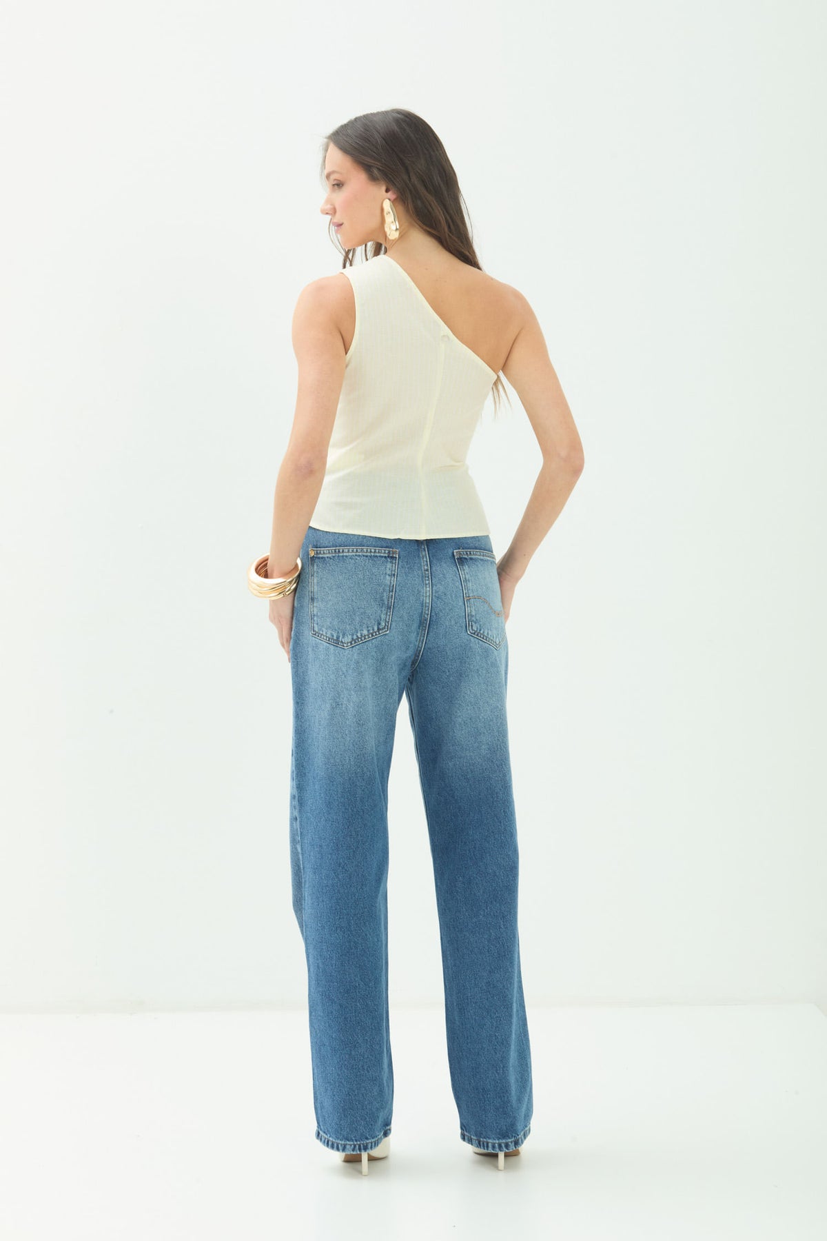 Blusa Assimétrica Sem Manga ACT Feminina Off C/ Light Yellow