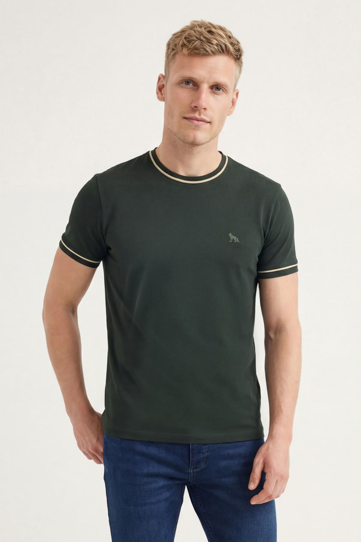 Camiseta Clássica Masculina Acostamento Verde Folhagem