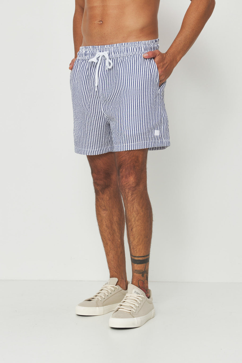 Short Listrado Casual Masculino Acostamento Listrado Branco C/ Marinho