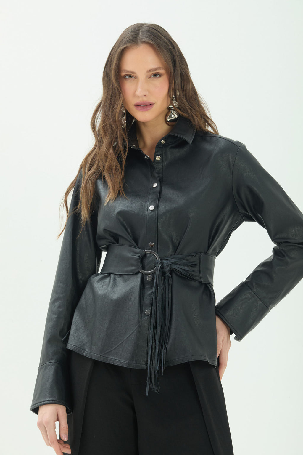 Camisa PU com Cinto ACT Feminina Preto