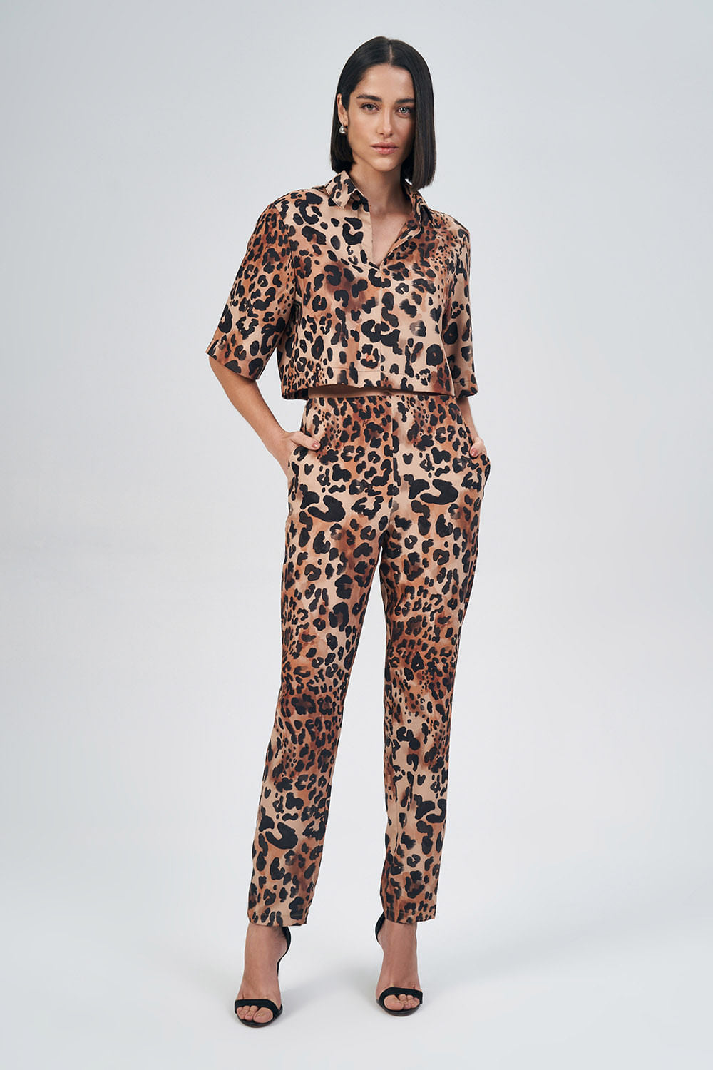 Blusa Decote V Print Feminina Acostamento Feline Fall