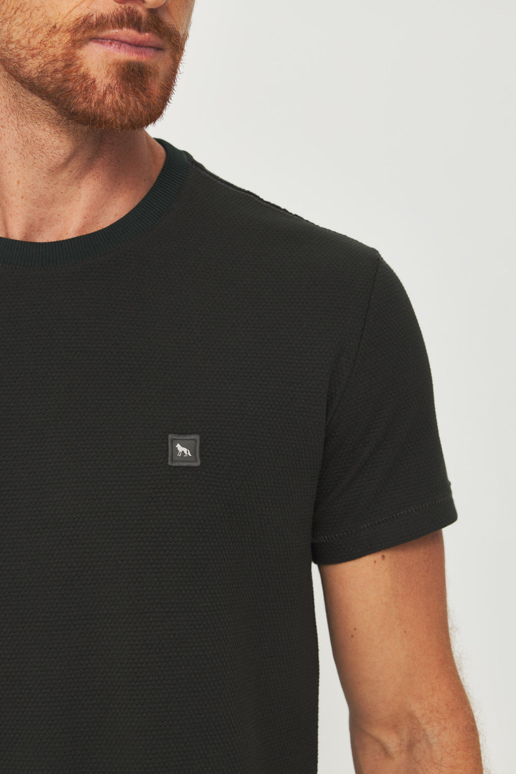 Camiseta Square Minimalista Masculina Acostamento Verde Folhagem