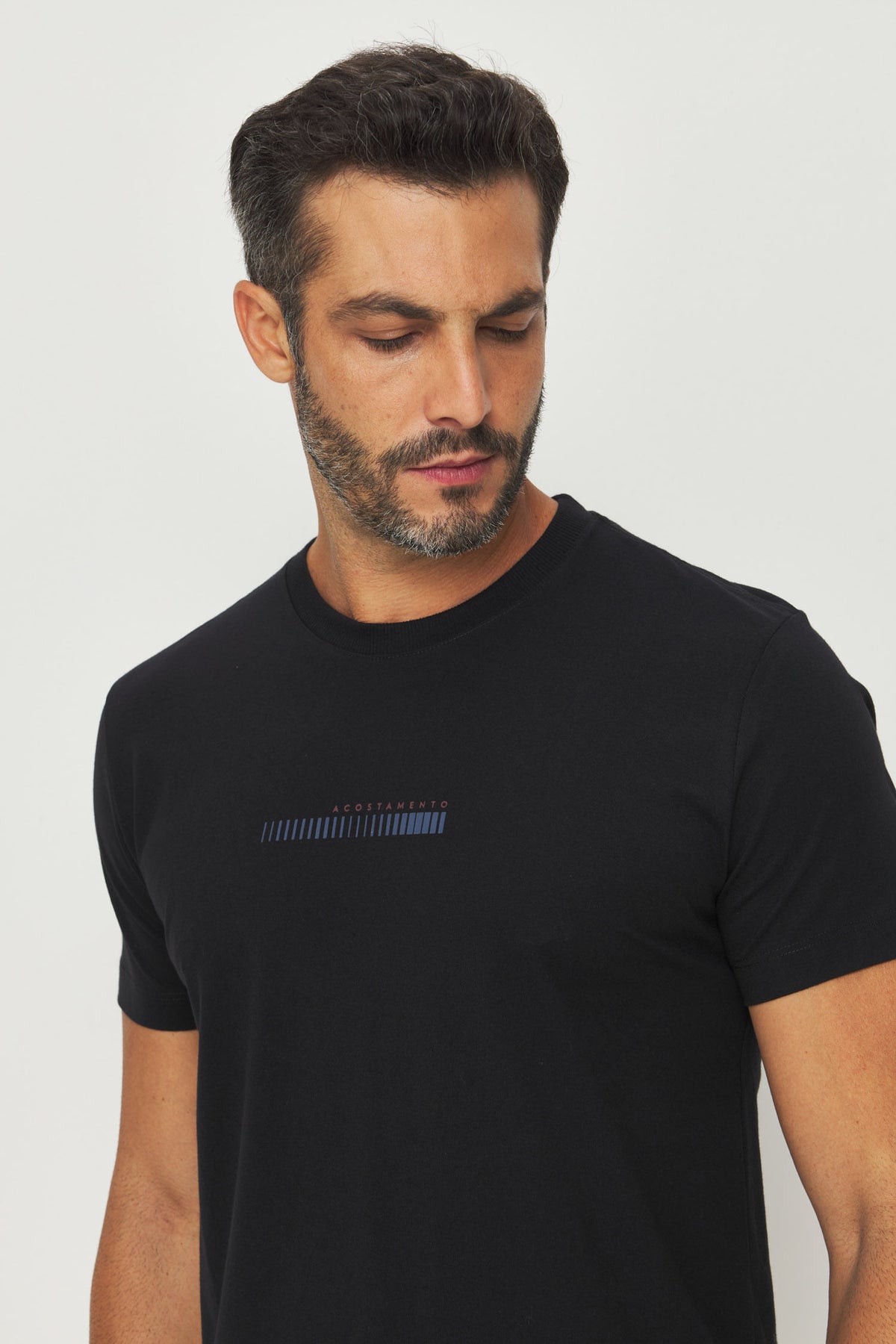 Camiseta Estampa Central Masculino Acostamento Preto